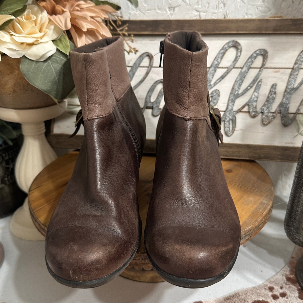 Clarks leather booties